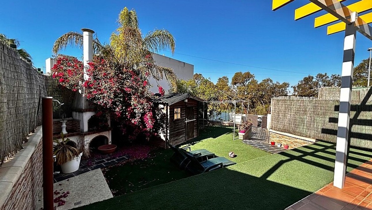Revente - Semidetached villa - Mil Palmeras