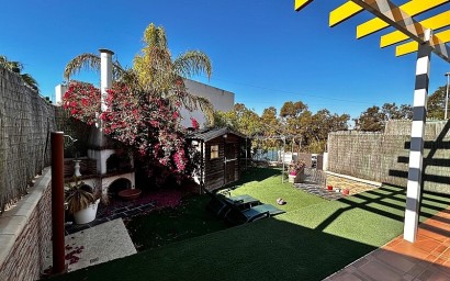 Revente - Semidetached villa - Mil Palmeras