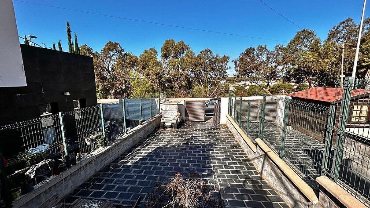 Revente - Semidetached villa - Mil Palmeras
