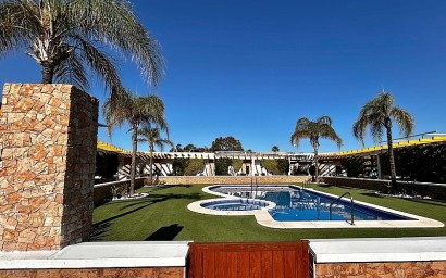 Revente - Semidetached villa - Mil Palmeras