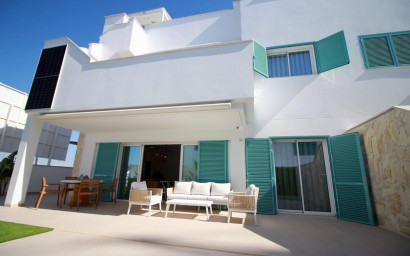 Obra nueva - Bungalow - Pilar de la Horadada - Torre De La Horadada