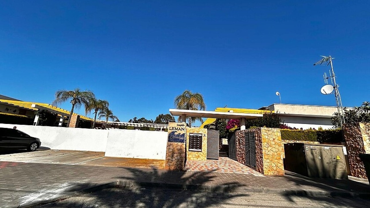 Revente - Semidetached villa - Mil Palmeras