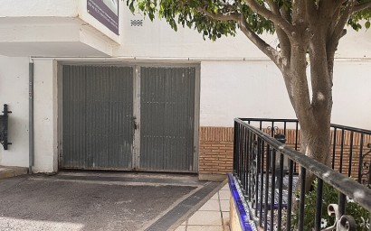 Resale - Storage room and parking - Orihuela Costa - Villamartín