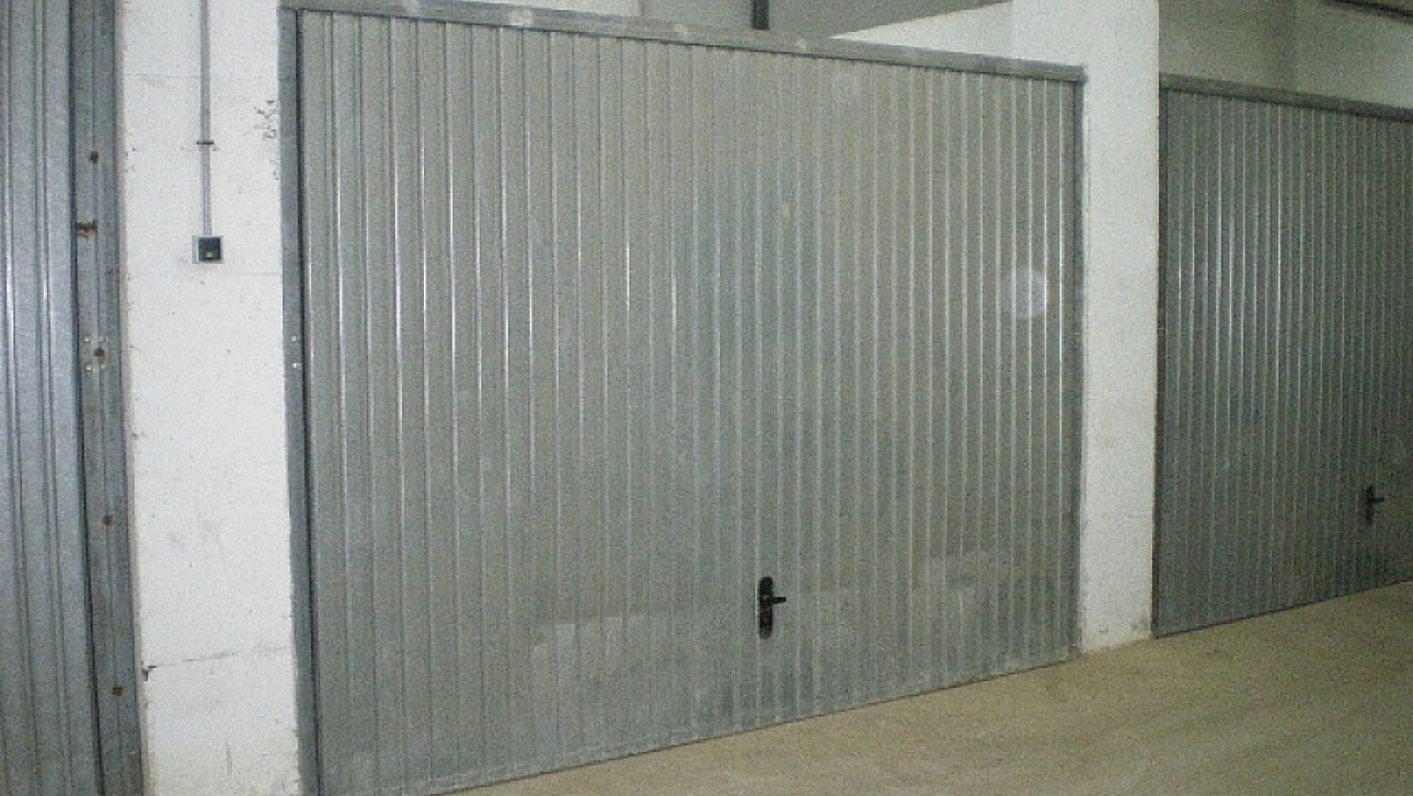 Resale - Storage room and parking - Orihuela Costa - Villamartín
