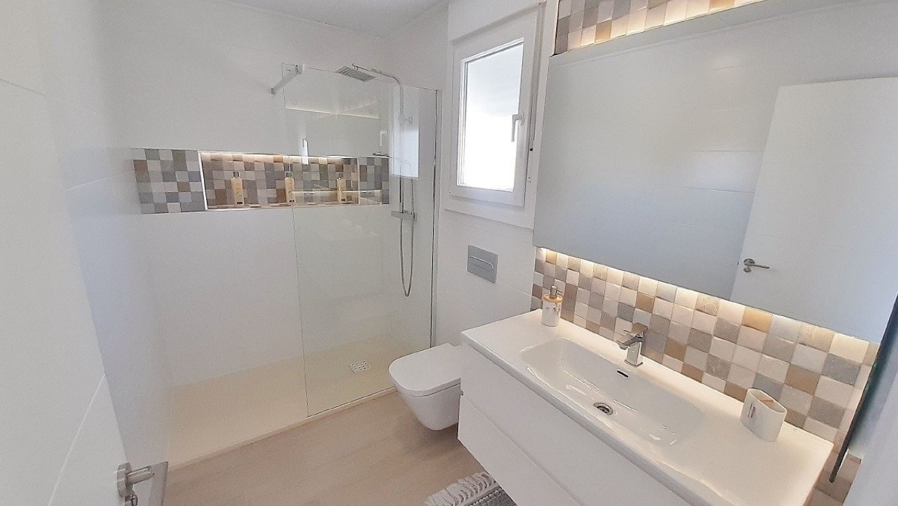 Nowy budynek - Kamienica - Avileses