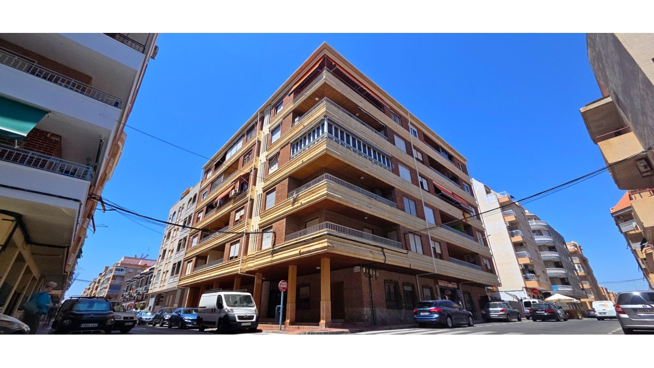 Reventa - Apartment - Torrevieja - Playa El Acequión