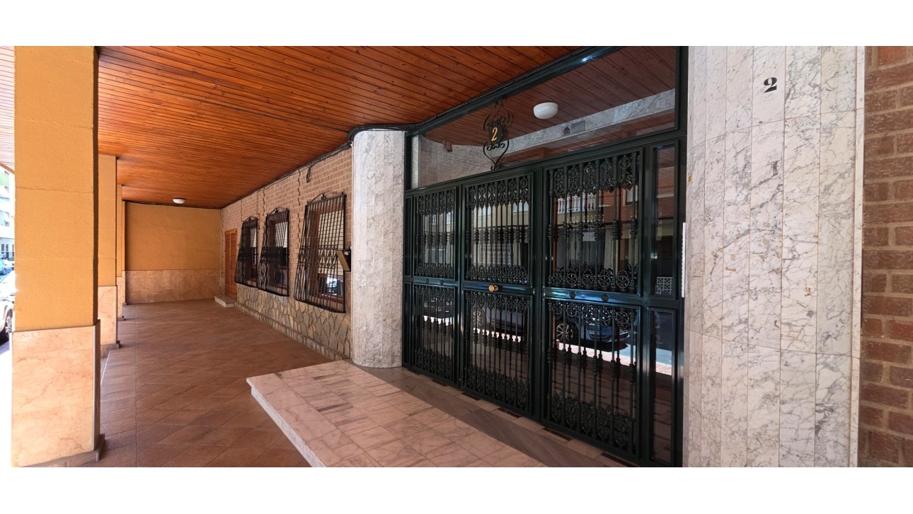 Reventa - Apartment - Torrevieja - Playa El Acequión
