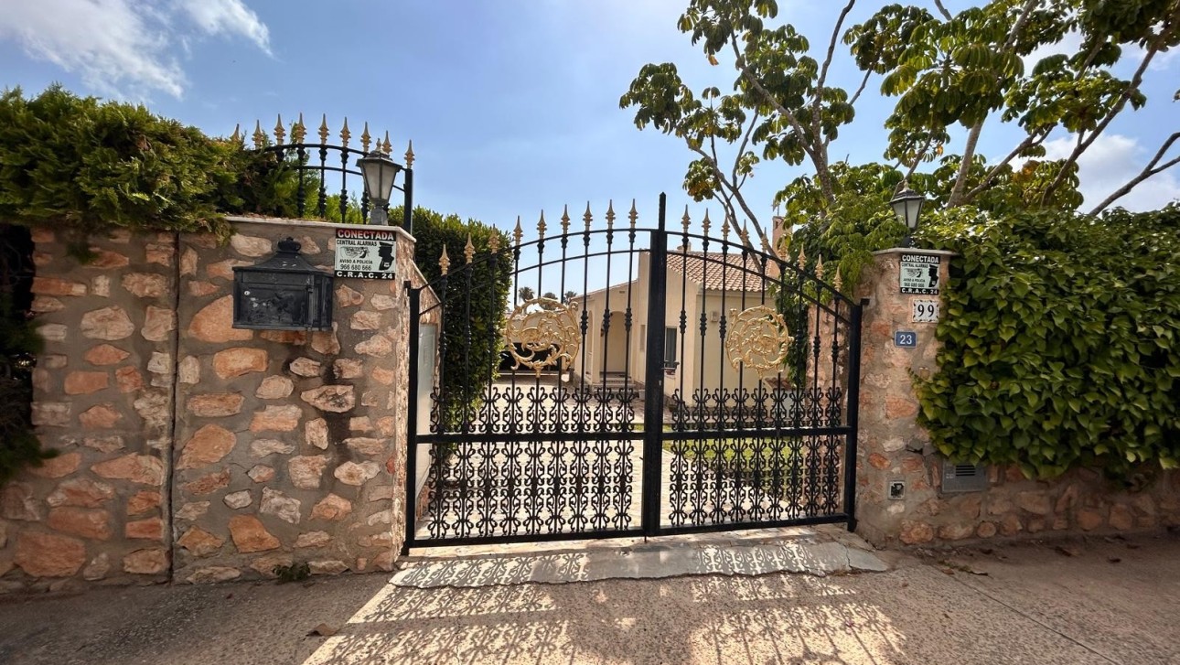 Reventa - Villa - Villamartin