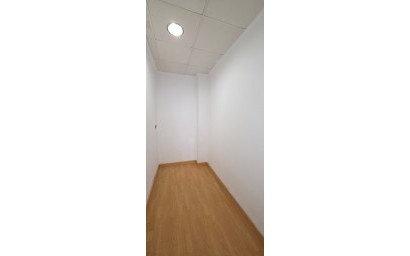 Alquiler a largo plazo - Negocio  - Torrevieja - Centro ciudad