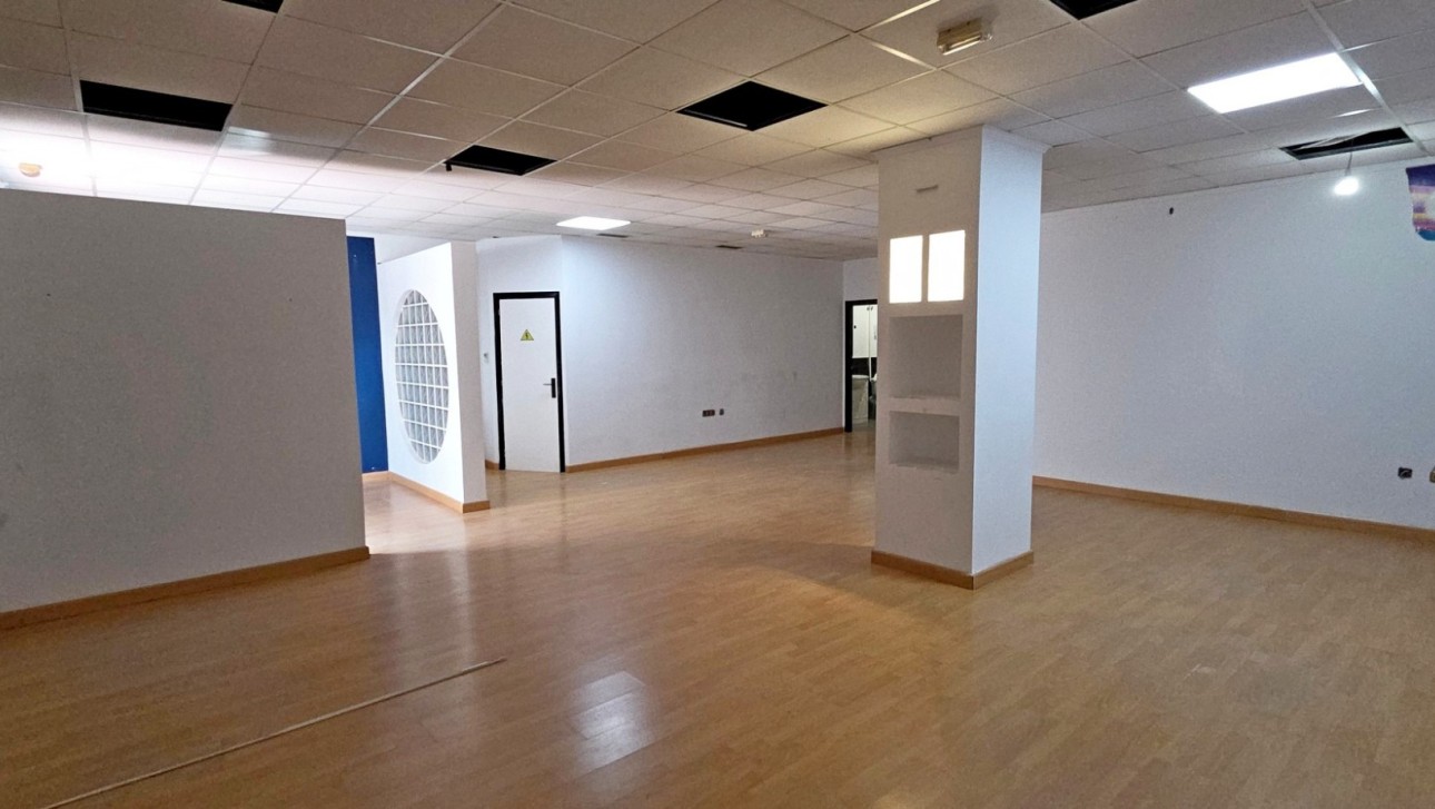 Alquiler a largo plazo - Negocio  - Torrevieja - Centro ciudad