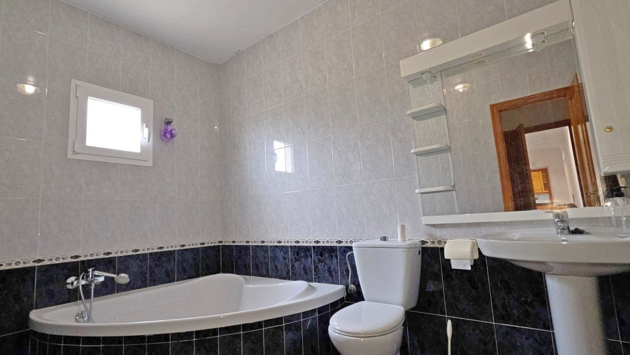 Resale - Villa - Orihuela Costa - Villamartin area