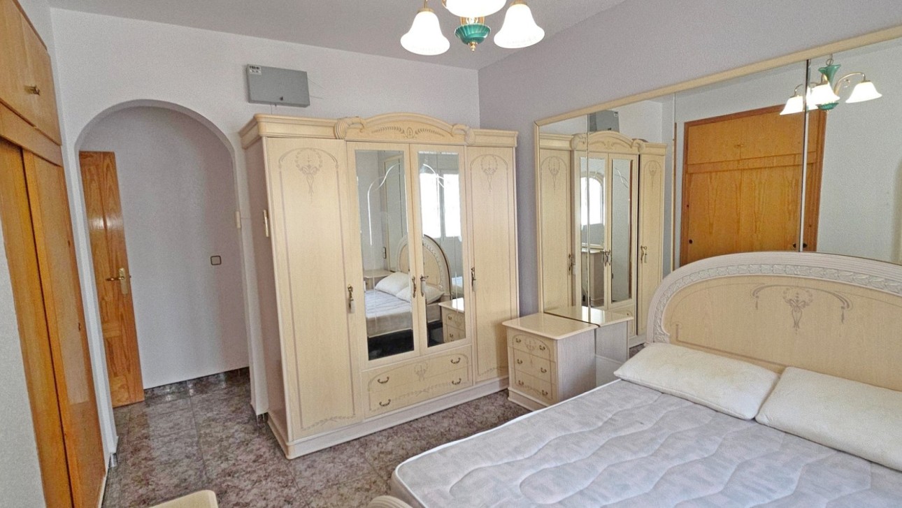 Resale - Villa - Orihuela Costa - Villamartin area