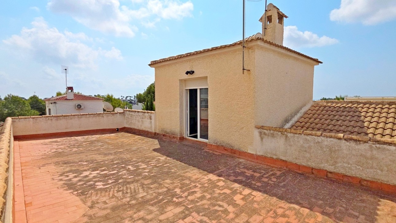 Resale - Villa - Orihuela Costa - Villamartin area
