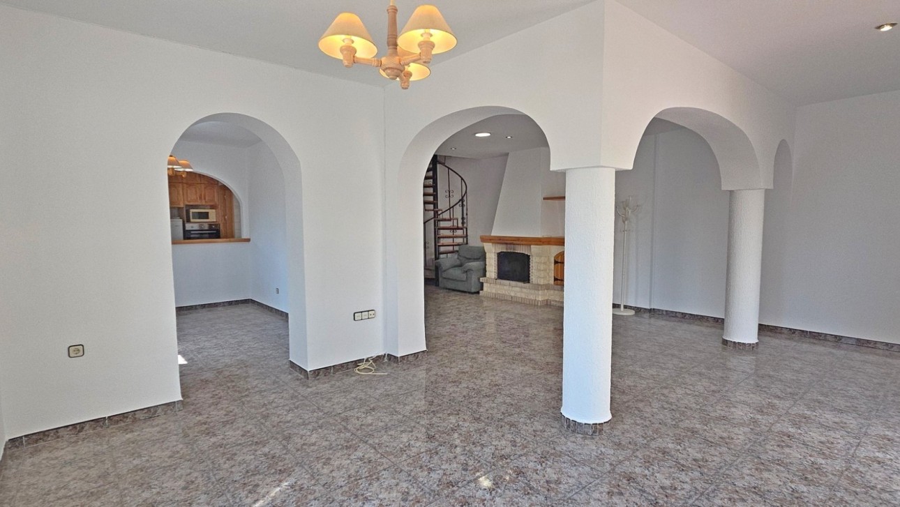 Resale - Villa - Orihuela Costa - Villamartin area