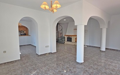 Resale - Villa - Orihuela Costa - Villamartin area