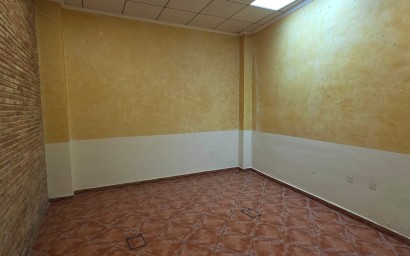 Alquiler a largo plazo - Comercial - Torrevieja - Centro