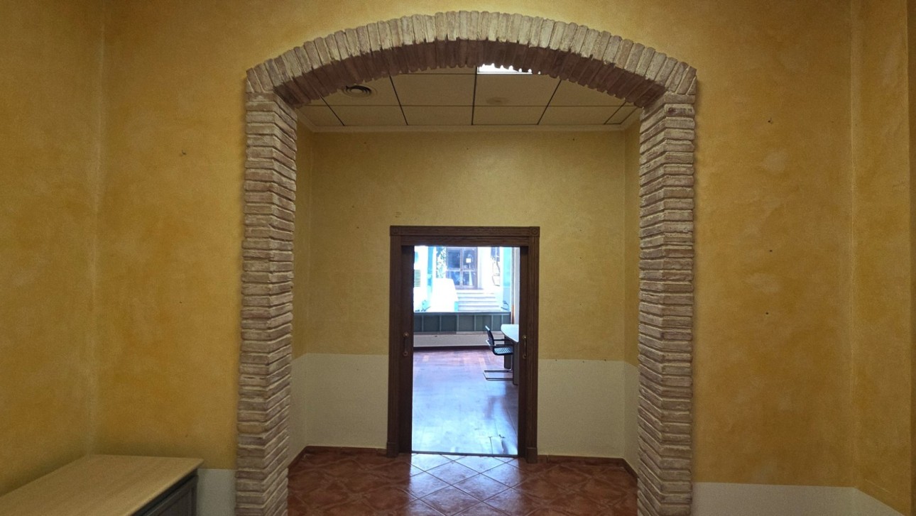 Alquiler a largo plazo - Comercial - Torrevieja - Centro