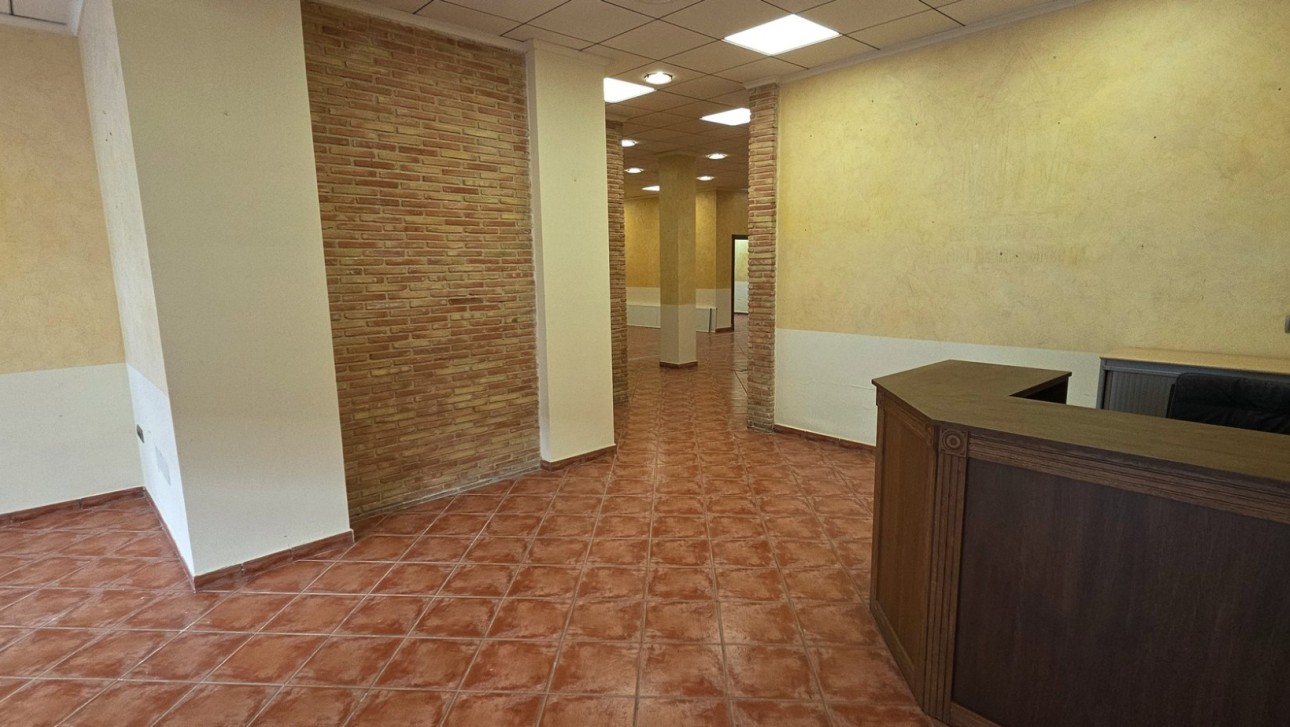 Alquiler a largo plazo - Comercial - Torrevieja - Centro