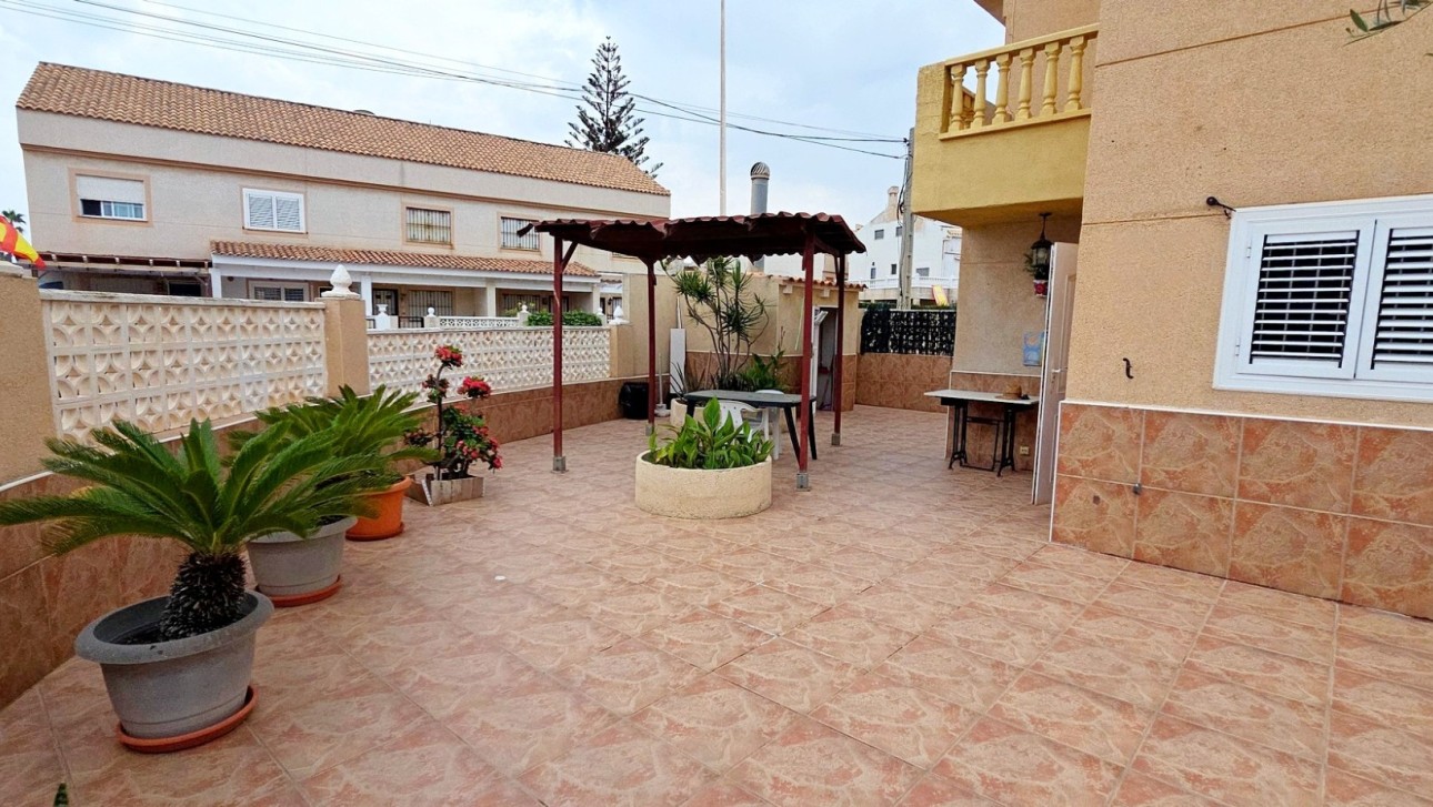 Odsprzedaż - Kamienica - Torrevieja - Calas - norte ciudad