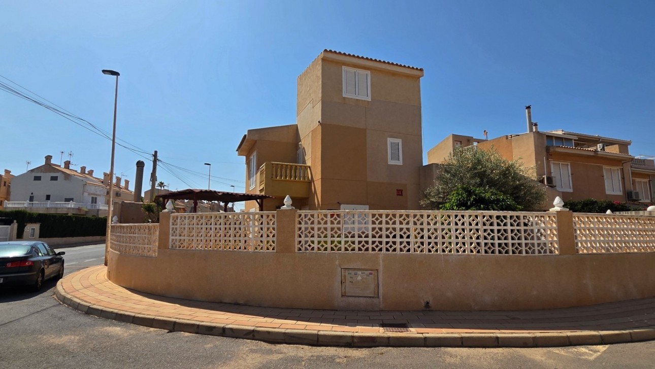 Odsprzedaż - Kamienica - Torrevieja - Calas - norte ciudad