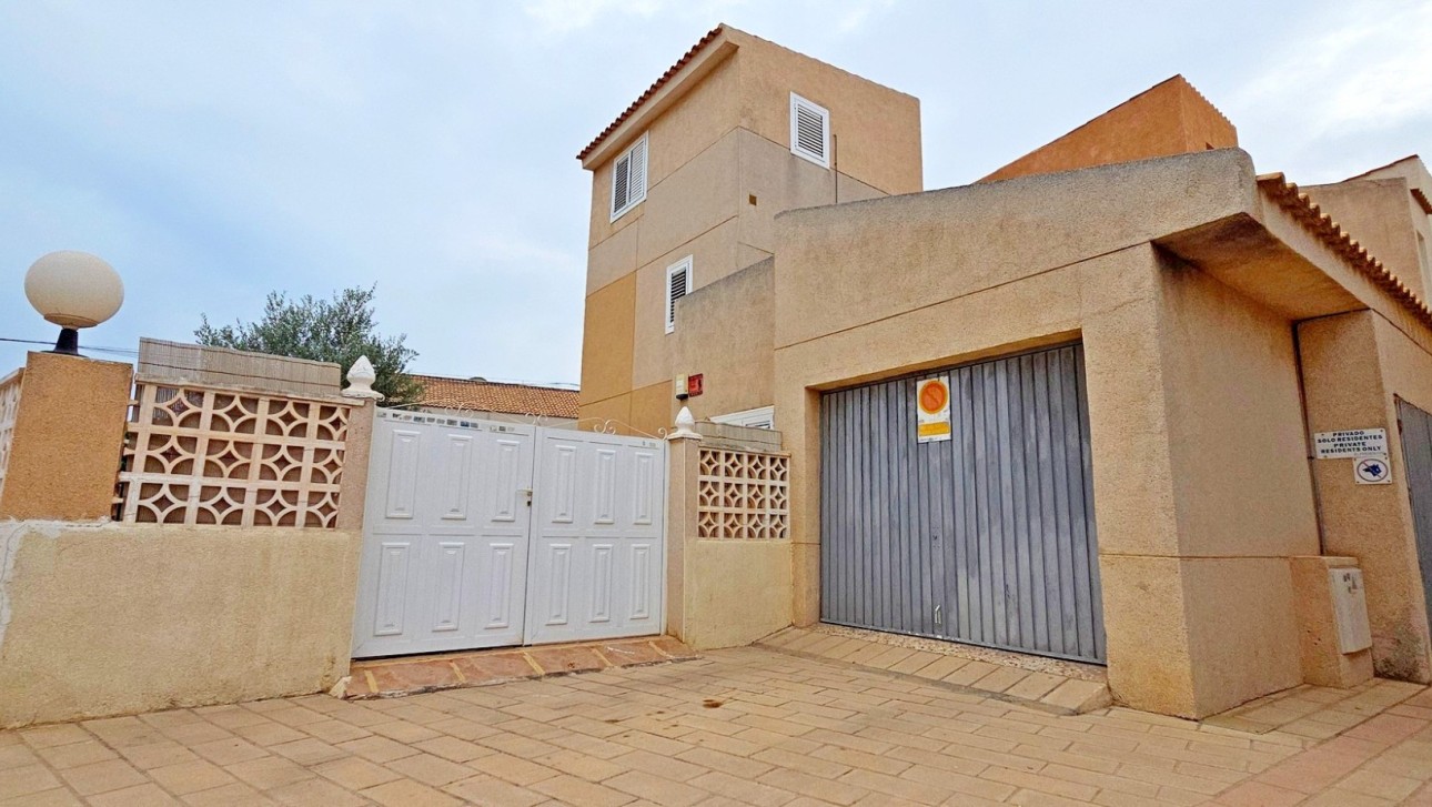 Odsprzedaż - Kamienica - Torrevieja - Calas - norte ciudad