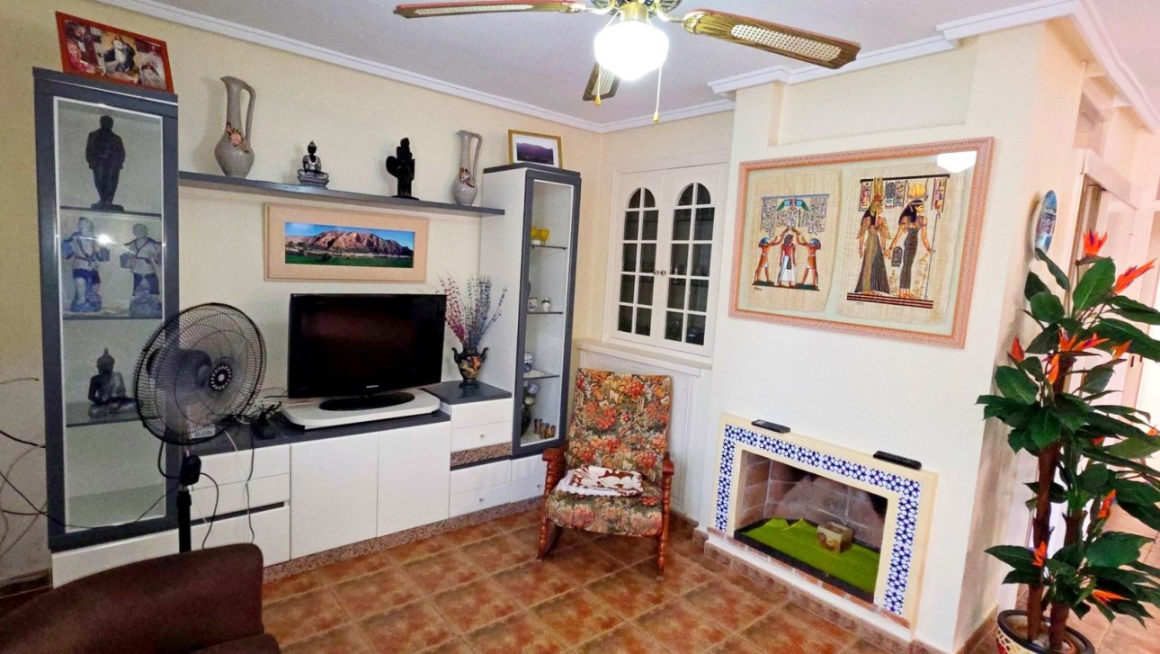Odsprzedaż - Kamienica - Torrevieja - Calas - norte ciudad