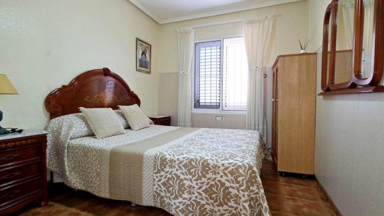 Odsprzedaż - Kamienica - Torrevieja - Calas - norte ciudad