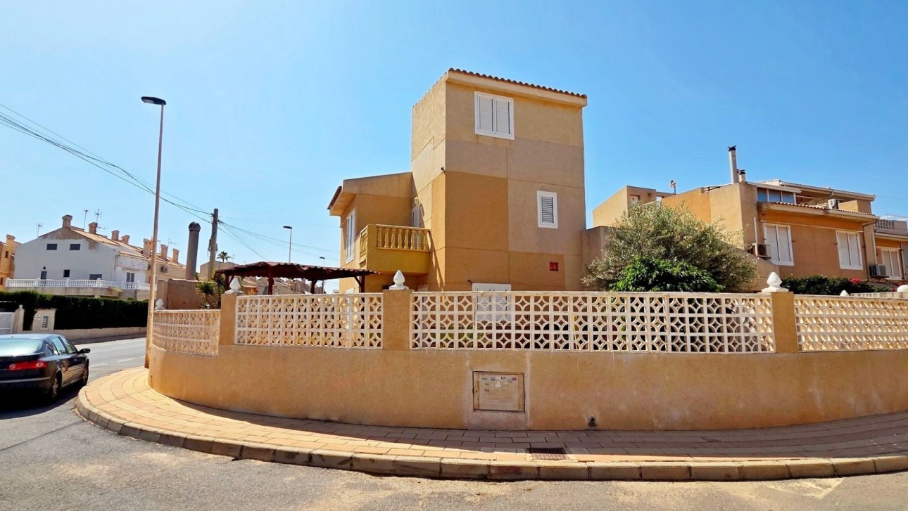 Resale - Townhouse - Torrevieja - Calas - norte ciudad