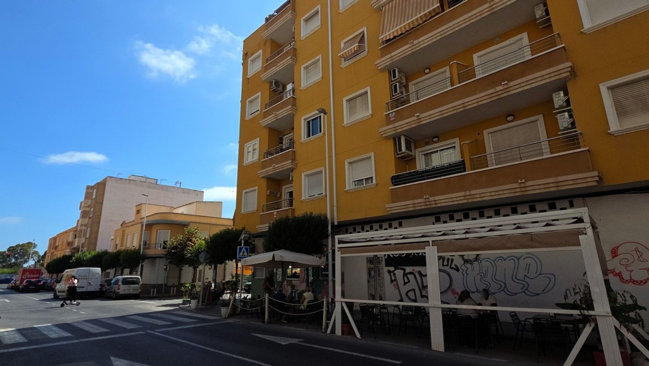 Revente - Commercial - Torrevieja - Centro ciudad