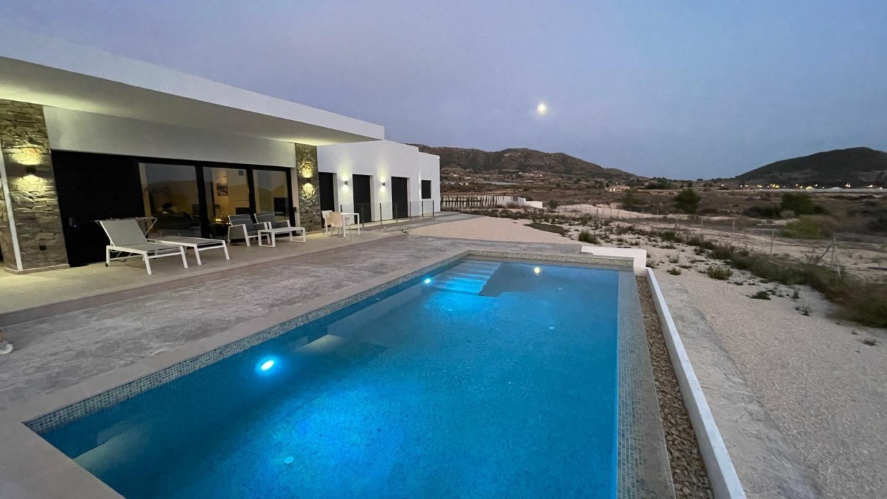 Новое здание - Villa - Pinoso - Casas Pastor