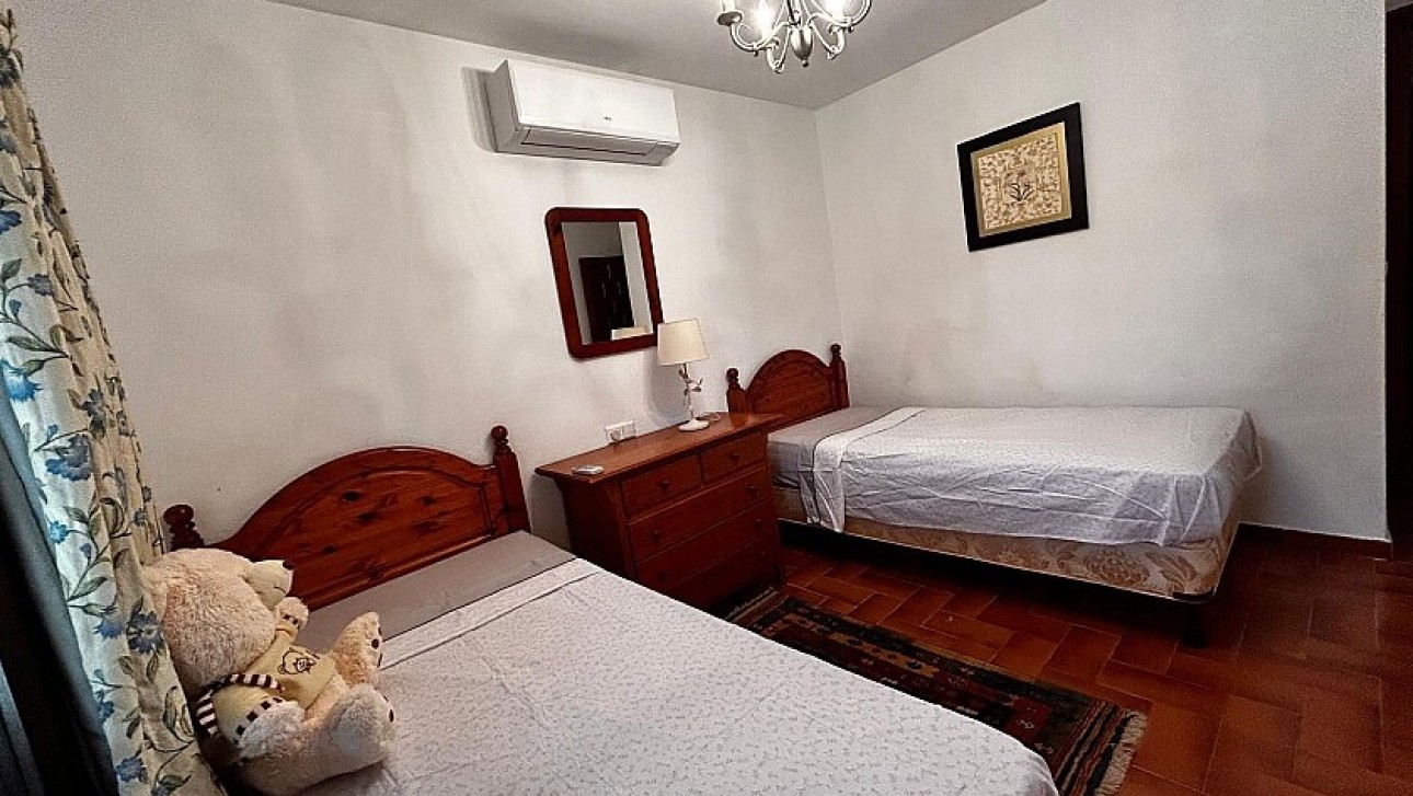 Resale - Villa - Orihuela Costa - Villamartín