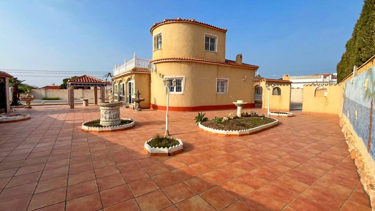 Herverkoop - Villa - Torrevieja - El Chaparral
