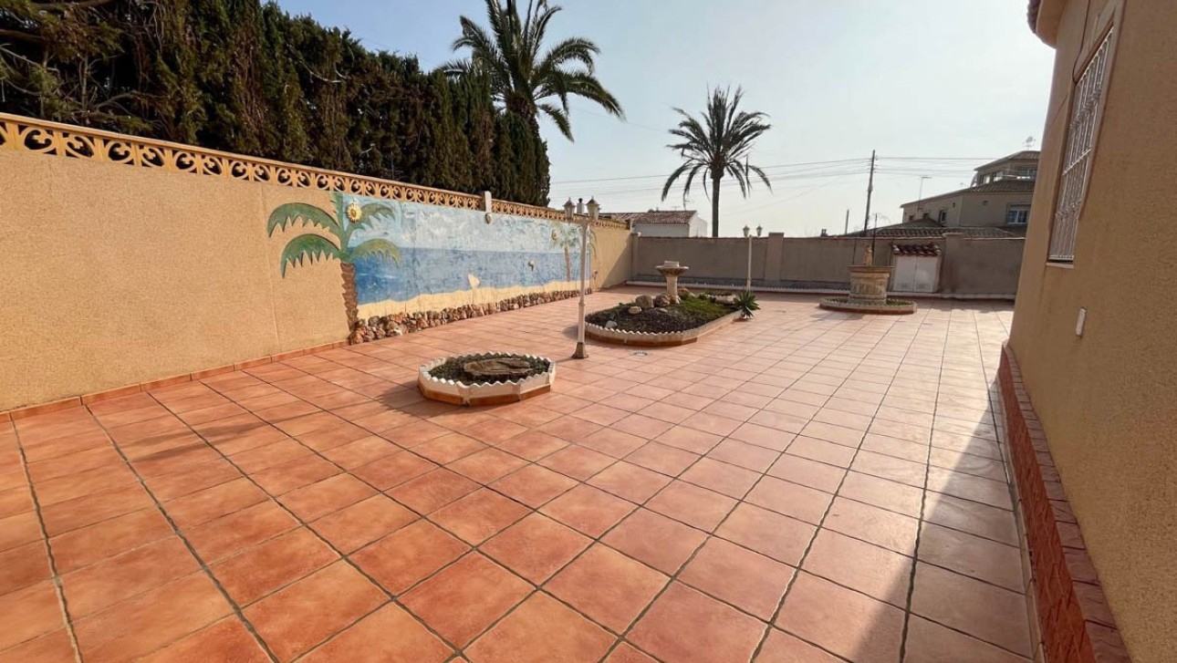 Herverkoop - Villa - Torrevieja - El Chaparral