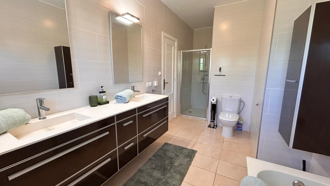 Reventa - Villa - Villamartin