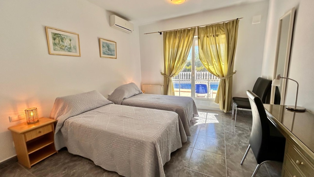 Reventa - Villa - Villamartin