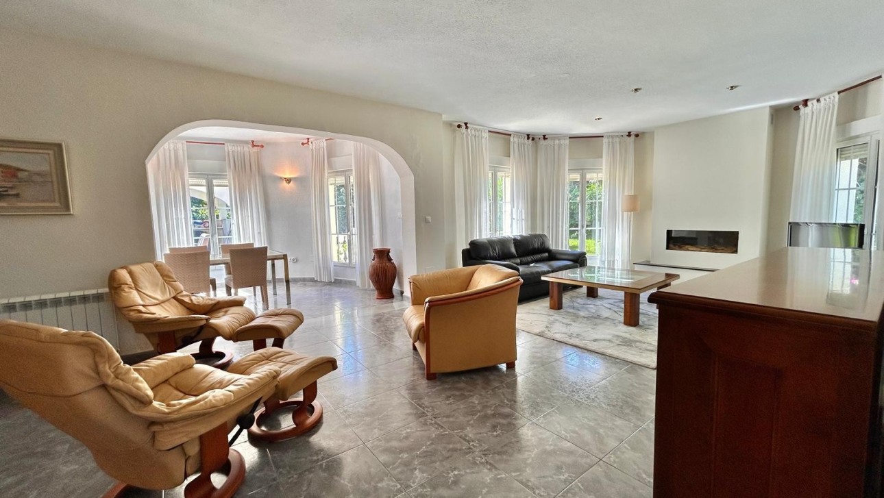 Reventa - Villa - Villamartin
