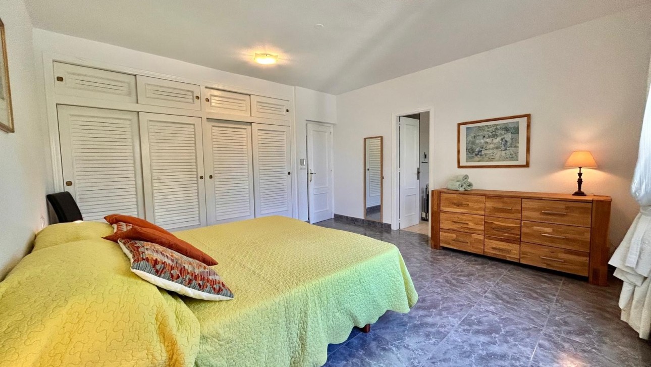 Reventa - Villa - Villamartin