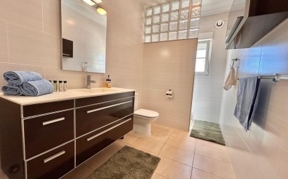 Reventa - Villa - Villamartin