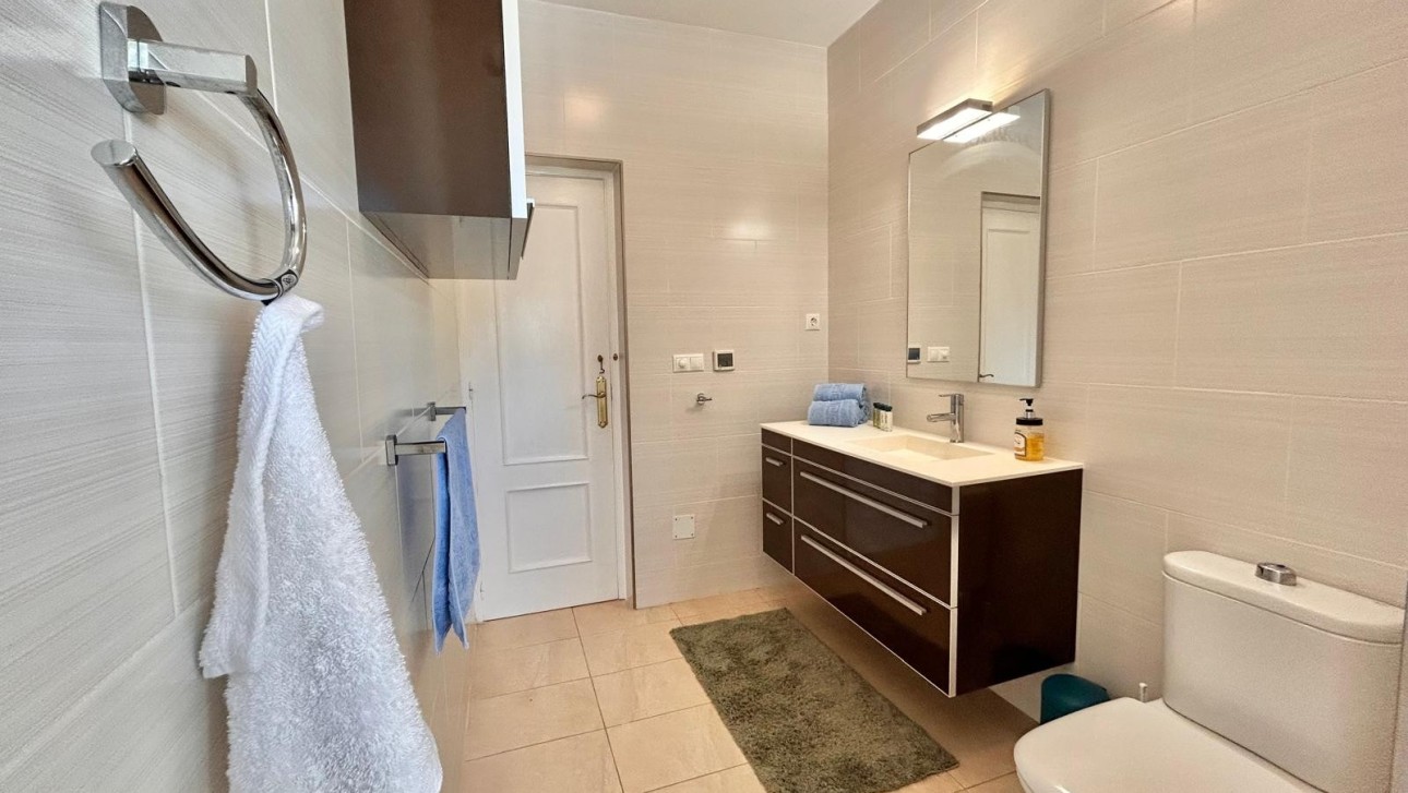 Reventa - Villa - Villamartin