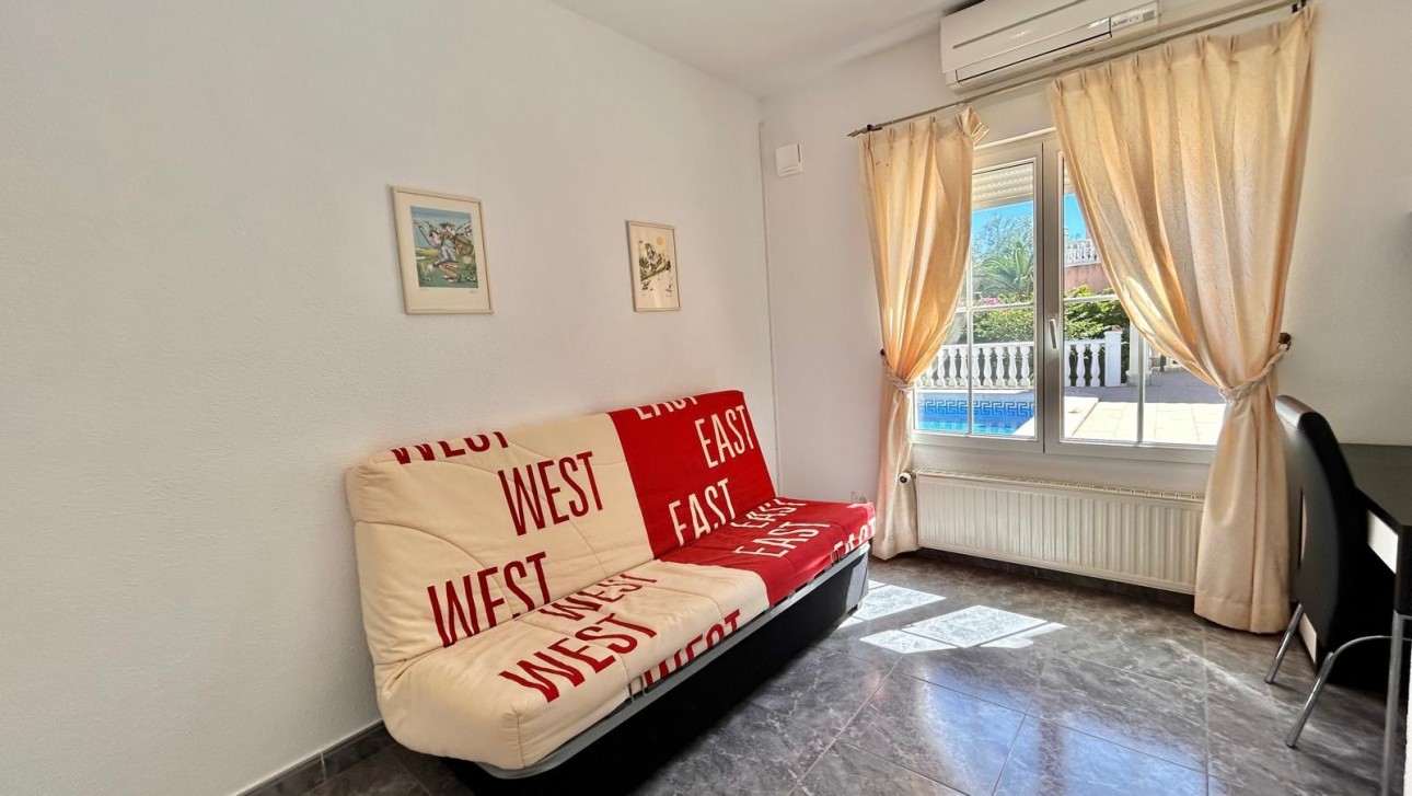 Reventa - Villa - Villamartin