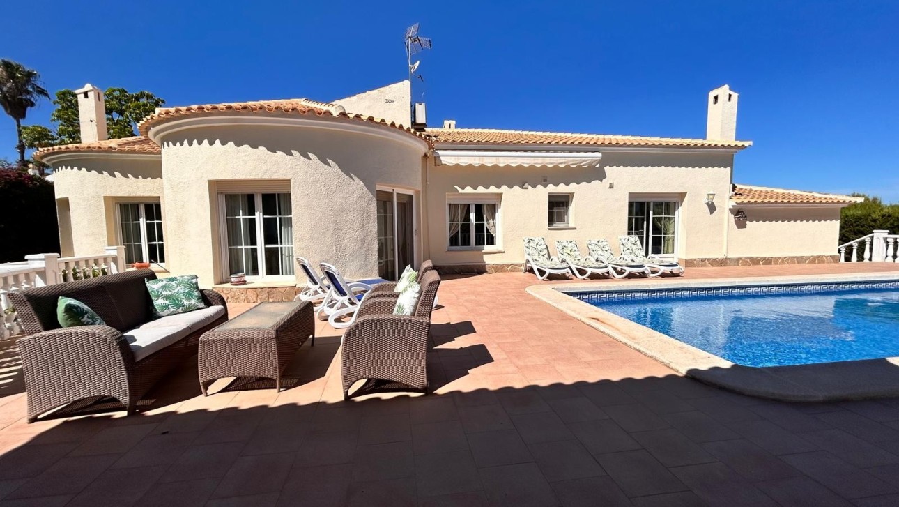Reventa - Villa - Villamartin
