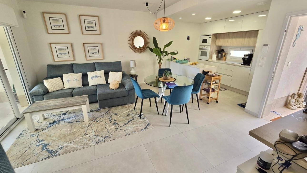 Resale - Apartment - San Miguel de Salinas - Blue Lagoon