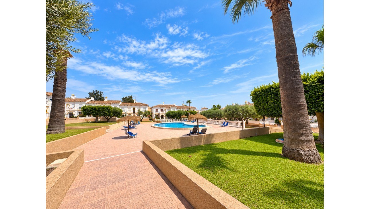 Resale - Apartment - Orihuela Costa - Villamartin area