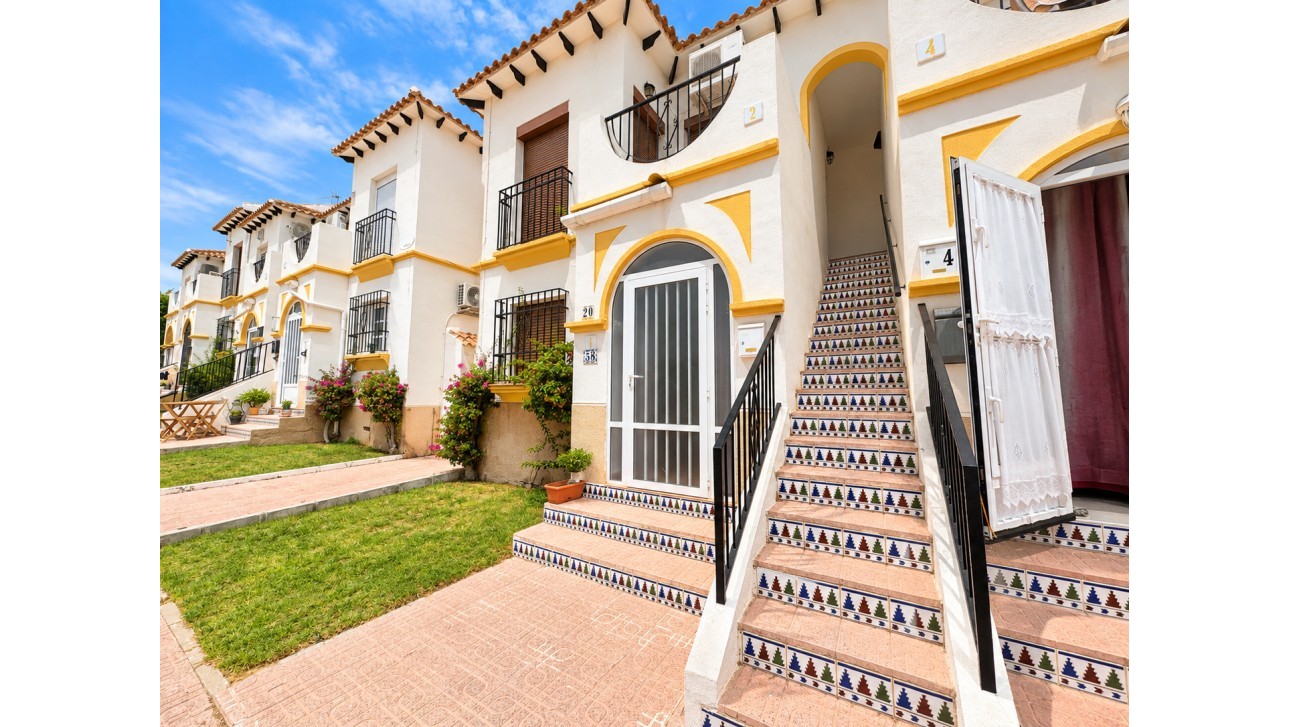 Resale - Apartment - Orihuela Costa - Villamartin area