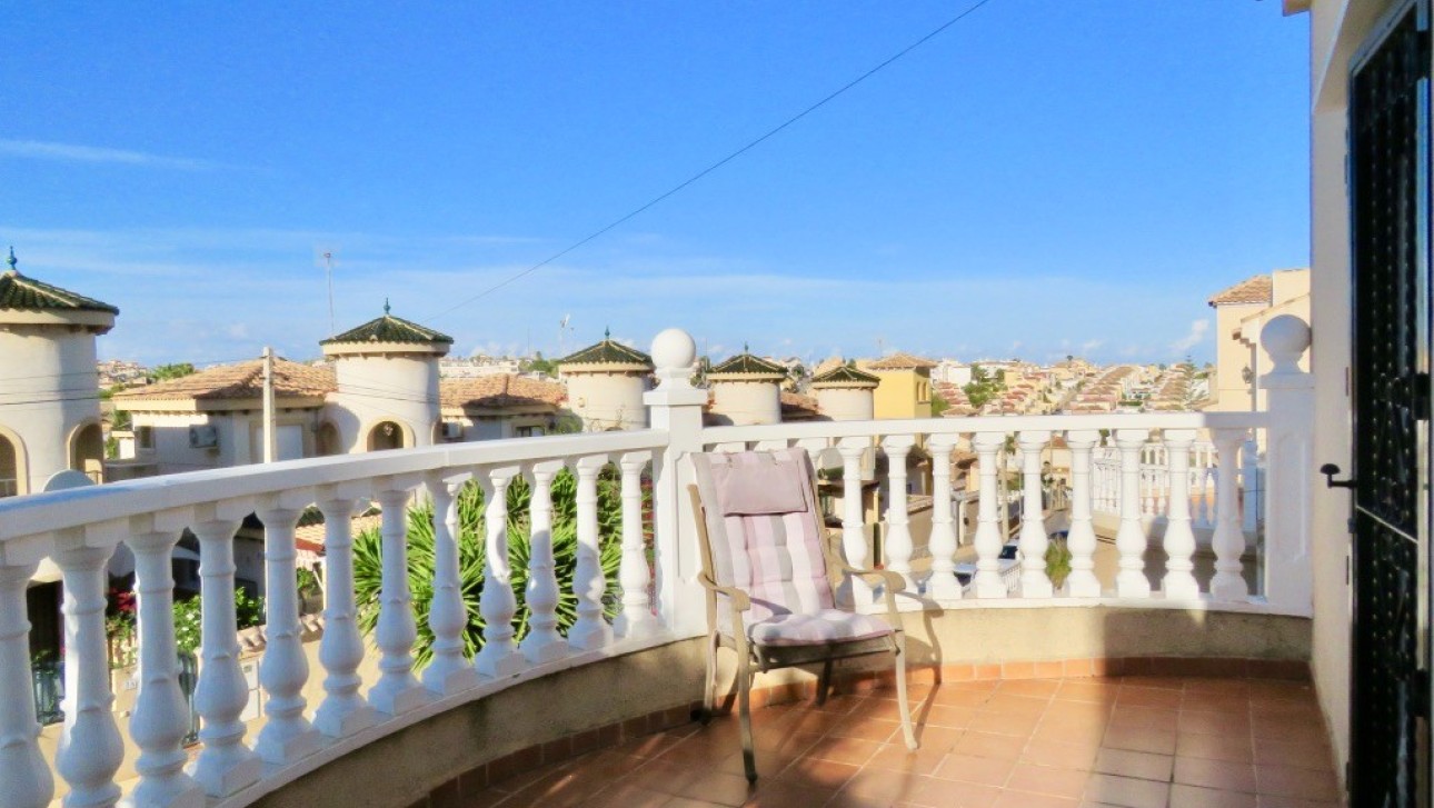 Перепродажа - Villa - Orihuela Costa - Las Filipinas