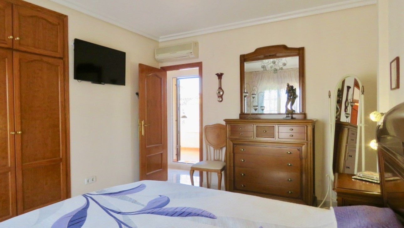Перепродажа - Villa - Orihuela Costa - Las Filipinas
