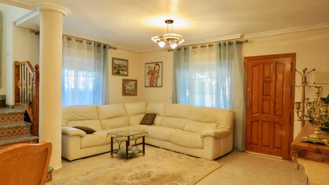 Перепродажа - Villa - Orihuela Costa - Las Filipinas