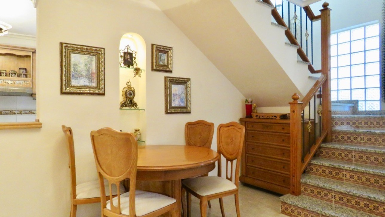 Перепродажа - Villa - Orihuela Costa - Las Filipinas
