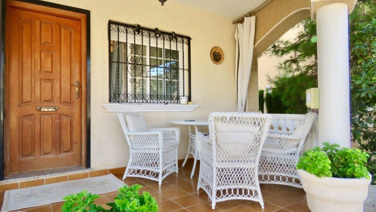 Перепродажа - Villa - Orihuela Costa - Las Filipinas