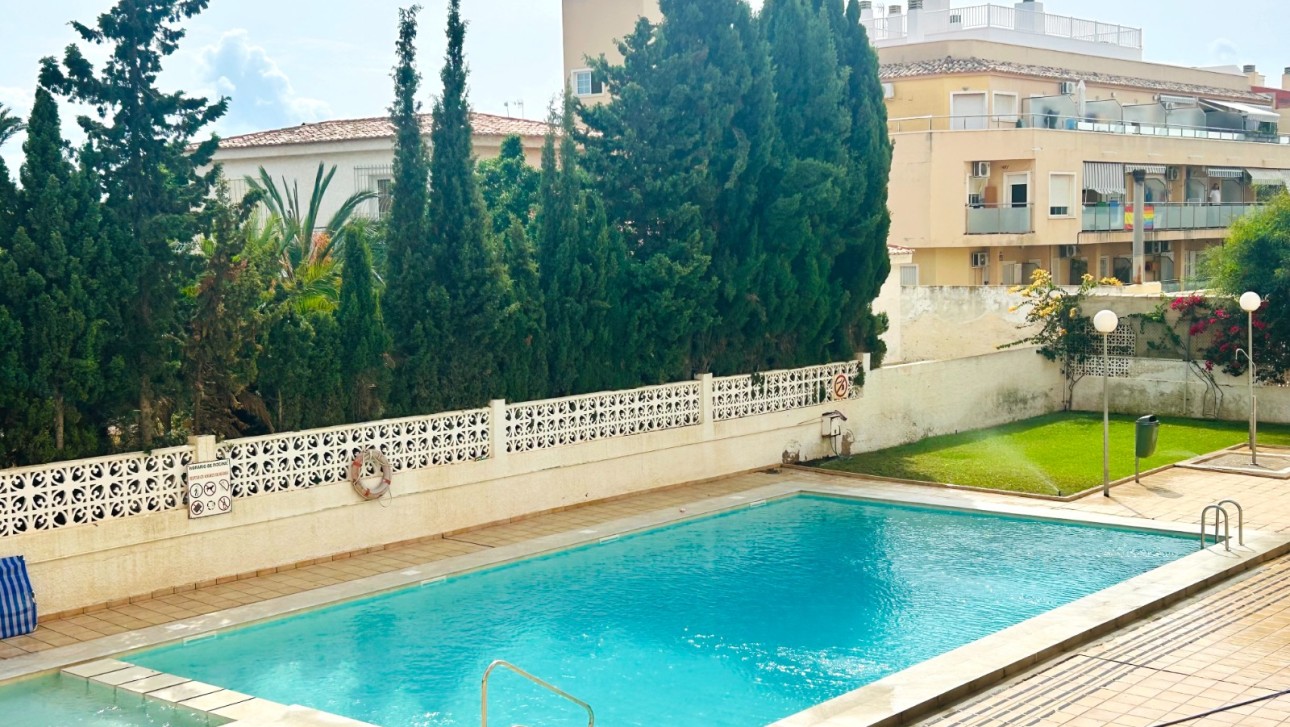 Resale - Apartment - Torrevieja - Nueva Torrevieja